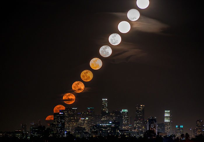 8-moments-of-moon-rising-over-la