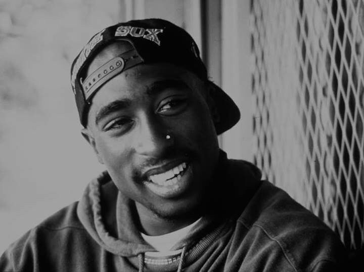 tupac-shakur's-ashes-were-smokes-along-with-marijuana-by-his-friends