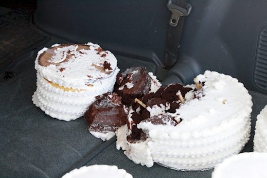wedding-cake-disaster-9
