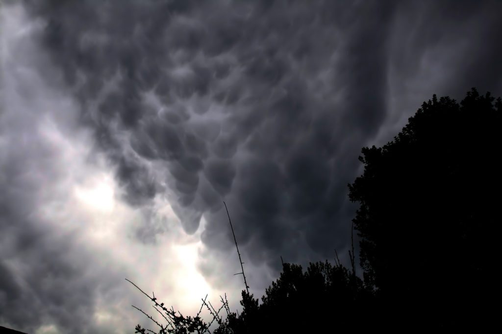 Mammatus-clouds