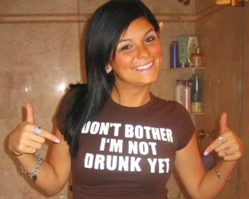 girl-in-funny-t-shirts-15